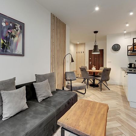 Aura III Apartments & Free Parking By Downtown Apartments Γκντανσκ Εξωτερικό φωτογραφία