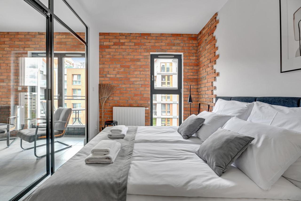 Aura III Apartments & Free Parking By Downtown Apartments Γκντανσκ Εξωτερικό φωτογραφία