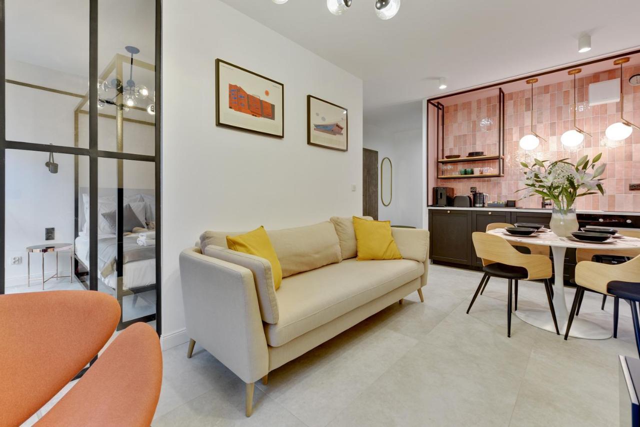 Aura III Apartments & Free Parking By Downtown Apartments Γκντανσκ Εξωτερικό φωτογραφία