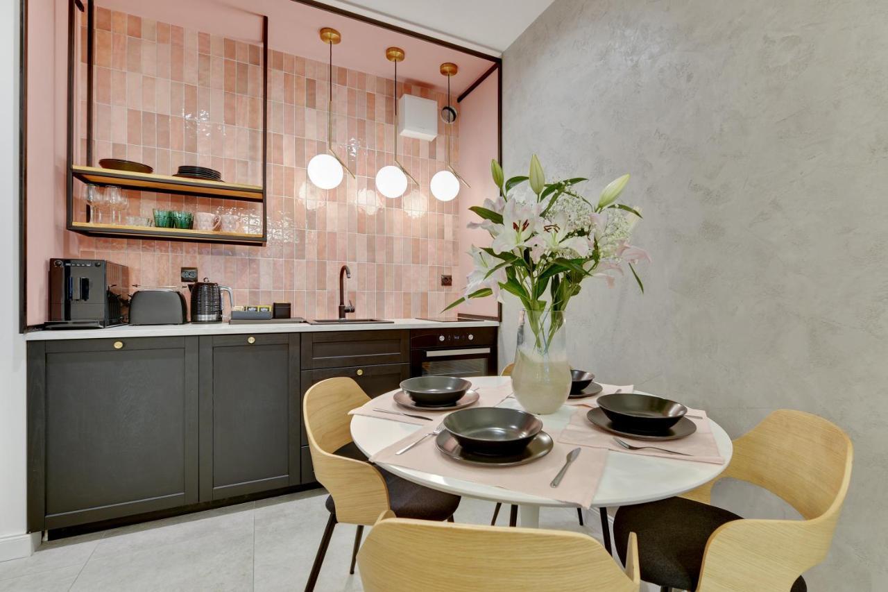 Aura III Apartments & Free Parking By Downtown Apartments Γκντανσκ Εξωτερικό φωτογραφία